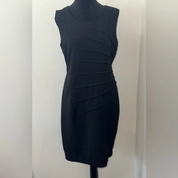 Calvin Klein Elegant Black Sleeveless Dress size 10 - Picture 2 of 4